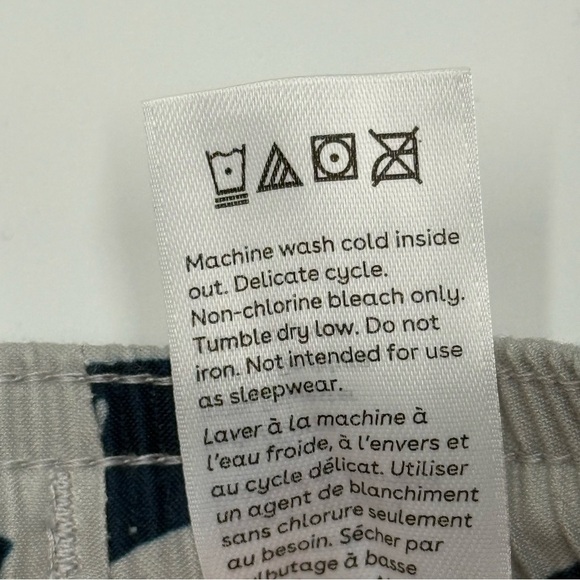 Tea Collection Toddler Boys Shark Print Swim Trunks Shorts 4T Grey Black Yellow - Picture 3 of 7